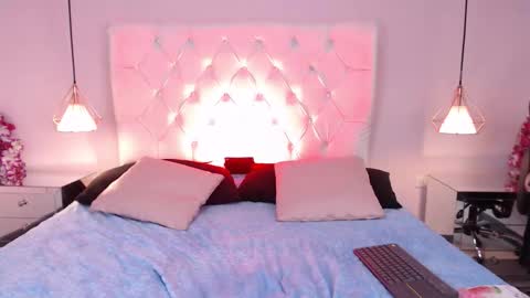 Cherry Lady online show from 22, 10, 2025