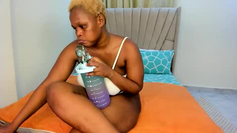 Snapshot of bubble_big_booty chatting on 12, 4, 2026 Stacy420 online show from 12, 4, 2026