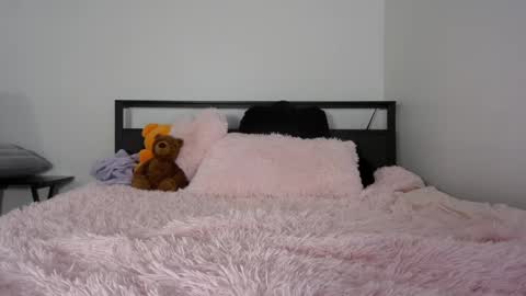 Queen Lola XXX online show from 18, 5, 2026