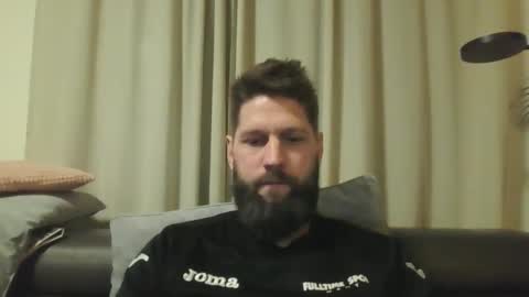 bubblebee1982 online show from 19, 12, 2024