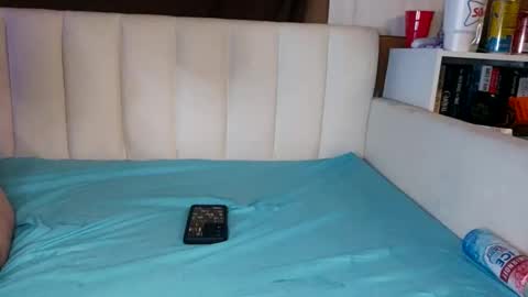 Max  candi online show from 9, 11, 2025