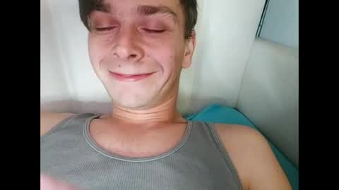 Max  candi online show from 13, 11, 2025