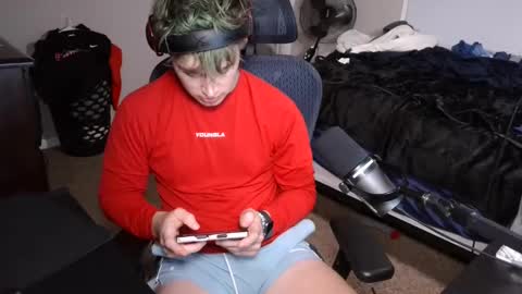 BubblebuttBdn online show from 2, 11, 2025