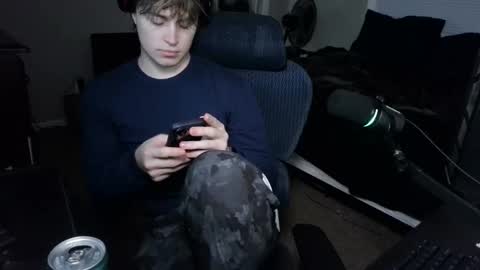 Snapshot of bubblebuttbdn chatting on 17, 12, 2025 BubblebuttBdn online show from 17, 12, 2025