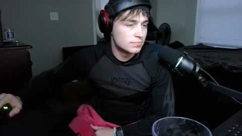 Snapshot of bubblebuttbdn chatting on 21, 12, 2025 BubblebuttBdn online show from 21, 12, 2025