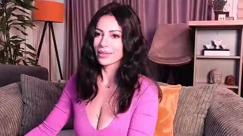 Snapshot of bubblecum4 chatting on 5, 10, 2025 MayaCroft online show from 5, 10, 2025