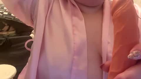 Snapshot of bubblegirl0 chatting on 23, 2, 2026 bubblegirl online show from 23, 2, 2026