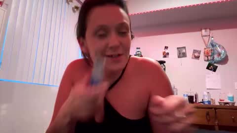 Snapshot of bubblishus925 chatting on 9, 6, 2026 bubblishus925 online show from 9, 6, 2026