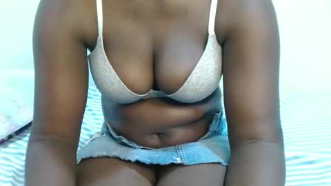 bubbly_ass30 online show from 21, 11, 2025