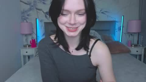 Leona online show from 12, 3, 2026