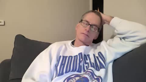 Snapshot of budman004 chatting on 15, 11, 2025 budman004 online show from 15, 11, 2025