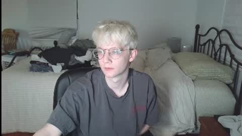 Snapshot of bugboy08 chatting on 27, 6, 2026 bugboy08 online show from 27, 6, 2026