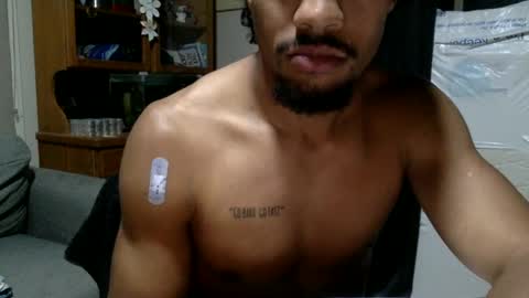 Snapshot of bulaboy27 chatting on 2, 1, 2025 meaty man online show from 2, 1, 2025