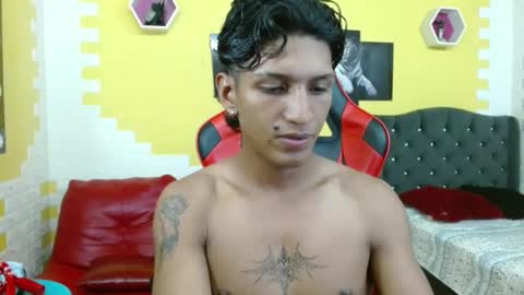 Snapshot of bull_cam chatting on 14, 10, 2025 bull_cam online show from 14, 10, 2025