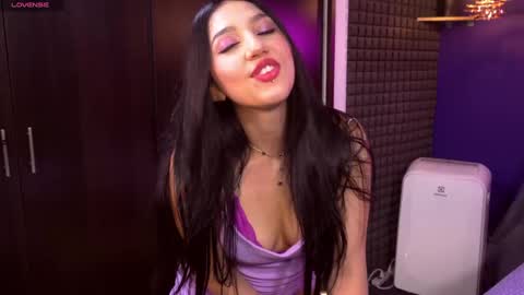 Snapshot of bull_vixen2001 chatting on 27, 5, 2026 Bunny and The Rock online show from 27, 5, 2026