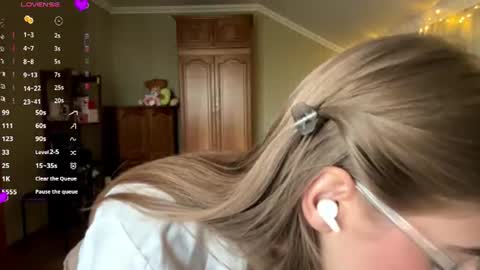 Mary online show from 10, 6, 2026