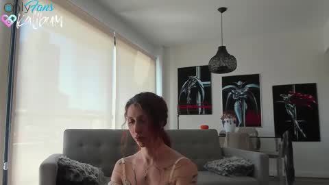 Snapshot of bumbum_kalibum chatting on 8, 10, 2025 Ivan online show from 8, 10, 2025