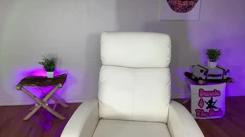 BUNNIE and THE DUDE TheLebowskis online show from 4, 12, 2025