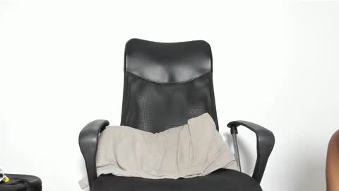     online show from 14, 12, 2025