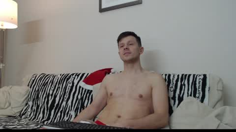 Snapshot of bunny_77 chatting on 2, 1, 2025 Pirate Xtw jerromybunny1 online show from 2, 1, 2025