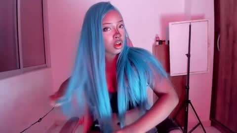 Snapshot of bunny_secrets chatting on 20, 5, 2026 Isa online show from 20, 5, 2026