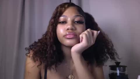 Snapshot of bunnybarbi3 chatting on 17, 10, 2025 bunnybarbi3 online show from 17, 10, 2025
