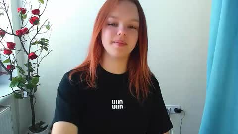 Snapshot of bunnybloom_ chatting on 15, 9, 2025 Ariel online show from 15, 9, 2025