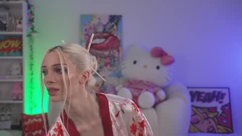 Stella online show from 1, 2, 2025