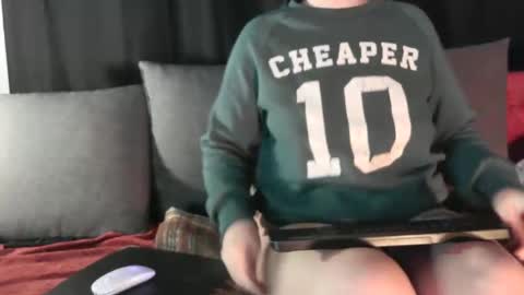 bunnyfox420 online show from 3, 3, 2026