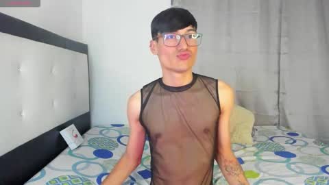 Snapshot of bunnyhells chatting on 27, 11, 2025 Bunny Hells online show from 27, 11, 2025