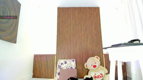 Snapshot of bunnyhots chatting on 21, 9, 2025 Angela Santini online show from 21, 9, 2025