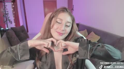 Im Val Welcome to my room My instagram Bubble cosmic online show from 16, 1, 2025