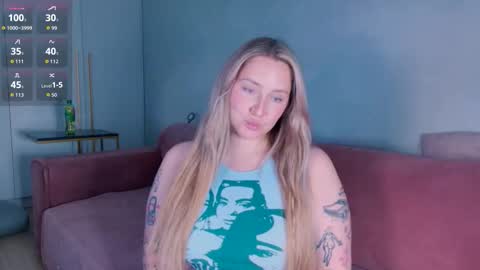 Snapshot of burn_lissa chatting on 19, 9, 2025 Lissa online show from 19, 9, 2025