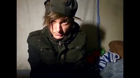 Snapshot of burntbuns710 chatting on 7, 1, 2025 LostSingledad online show from 7, 1, 2025