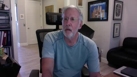 Snapshot of bustinout99 chatting on 4, 4, 2026 afternoon wood online show from 4, 4, 2026