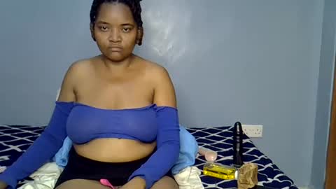 busty kenzi online show from 25, 7, 2026