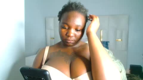 Snapshot of busty_mellons69 chatting on 8, 10, 2025 busty_mellons69 online show from 8, 10, 2025