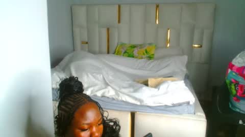 Snapshot of busty_mellons69 chatting on 13, 10, 2025 busty_mellons69 online show from 13, 10, 2025