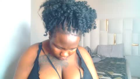 Snapshot of busty_mellons69 chatting on 20, 11, 2025 busty_mellons69 online show from 20, 11, 2025