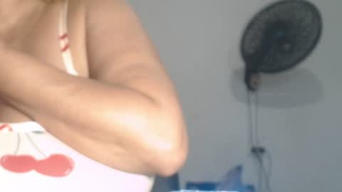 Snapshot of bustyamanda_ chatting on 15, 7, 2026 Amanda online show from 15, 7, 2026
