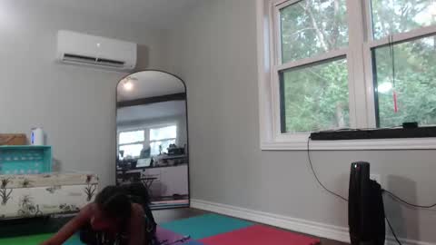 Snapshot of butt3rcup chatting on 29, 9, 2025 Goddess online show from 29, 9, 2025