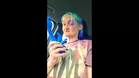 Butterfly and Bear online show from 13, 4, 2026