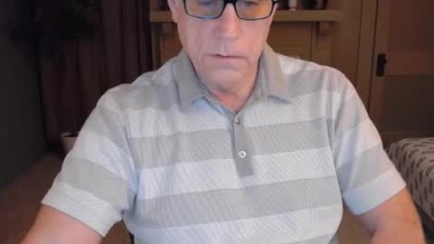 Snapshot of buttnakedfun954737 chatting on 25, 12, 2024 Miles online show from 25, 12, 2024