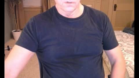 Snapshot of buttnakedfun954737 chatting on 27, 2, 2025 Miles online show from 27, 2, 2025