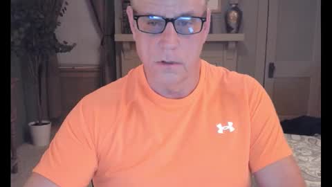 Snapshot of buttnakedfun954737 chatting on 4, 3, 2025 Miles online show from 4, 3, 2025