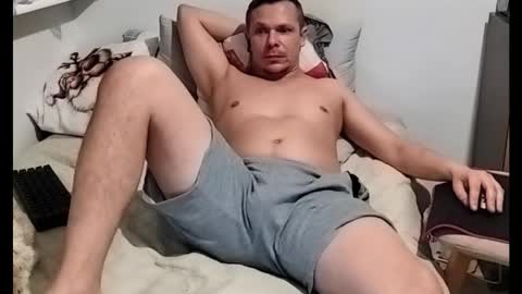 Snapshot of buzzek chatting on 7, 1, 2026 Bazzek online show from 7, 1, 2026