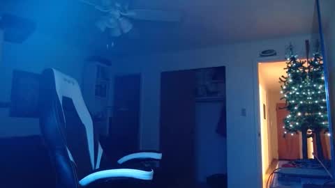 bwall1425 online show from 28, 12, 2024