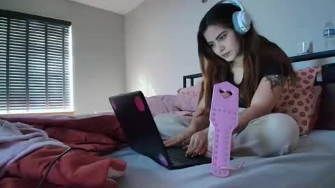 Snapshot of bxdieelatina chatting on 9, 2, 2026 bxdieelatina online show from 9, 2, 2026