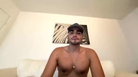 Snapshot of byronking22 chatting on 5, 8, 2026 byronkking23 online show from 5, 8, 2026