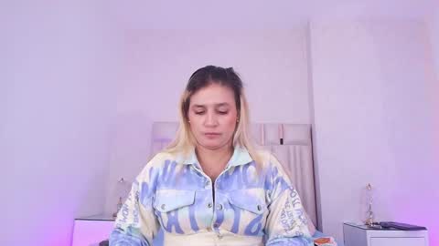Snapshot of c_fox_ chatting on 28, 5, 2026 Carolina online show from 28, 5, 2026